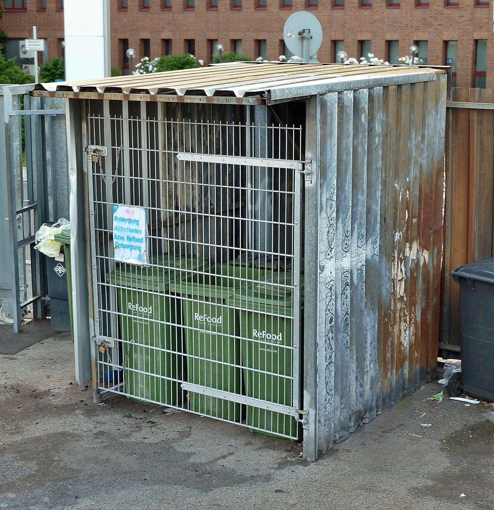 Dumpster Pad Cleaning